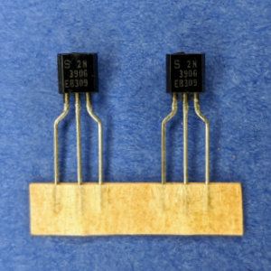 Photo of two 2n3906 PNP transistors.