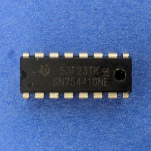 Photo of an SN7544IO H-Bridge motor controller.